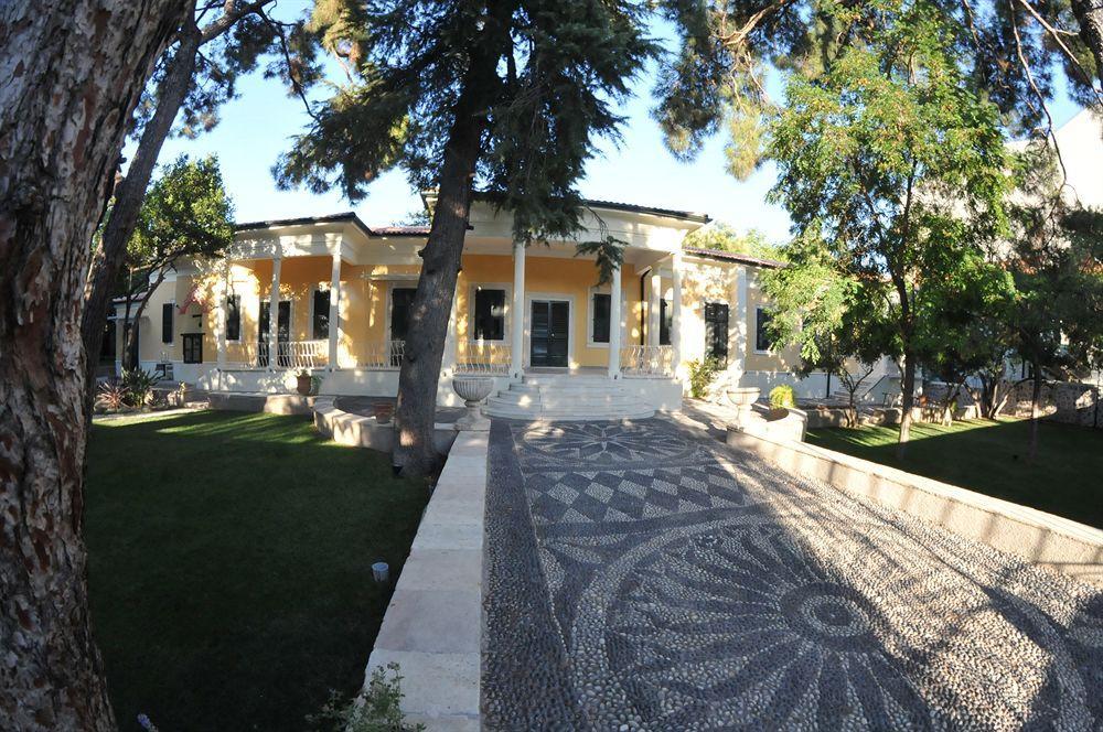 Levante Hotel